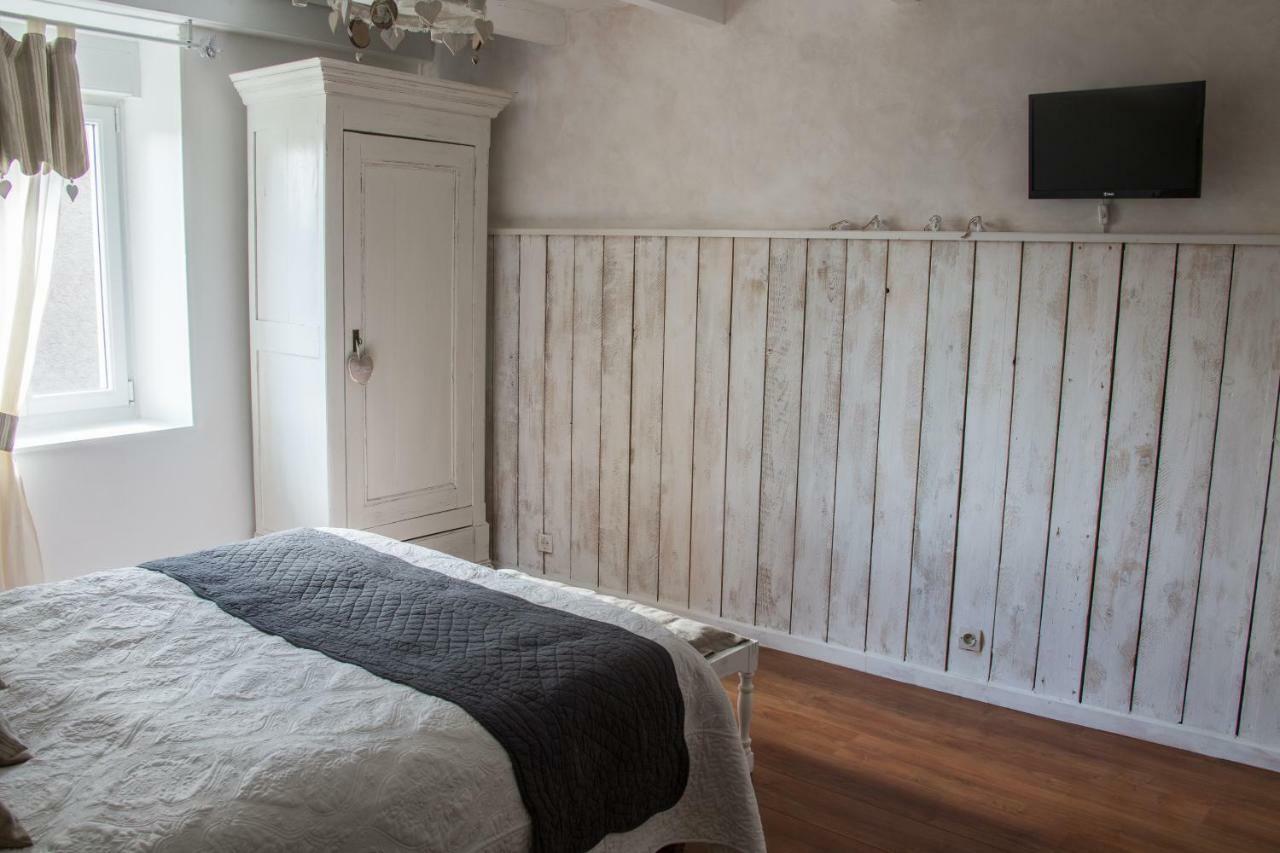 Le Coup De Coeur Bed & Breakfast Coincy Екстериор снимка